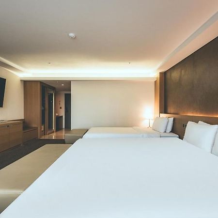 Wonju City Hotel Hyeoksin Buitenkant foto