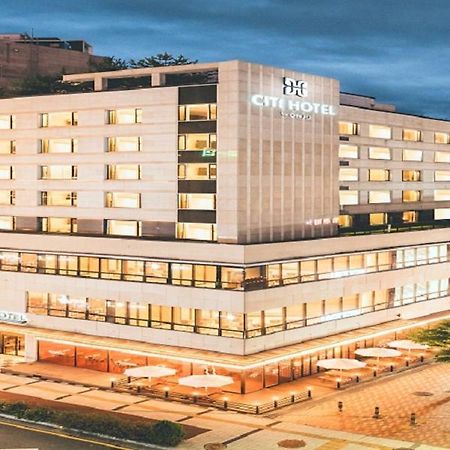 Wonju City Hotel Hyeoksin Buitenkant foto