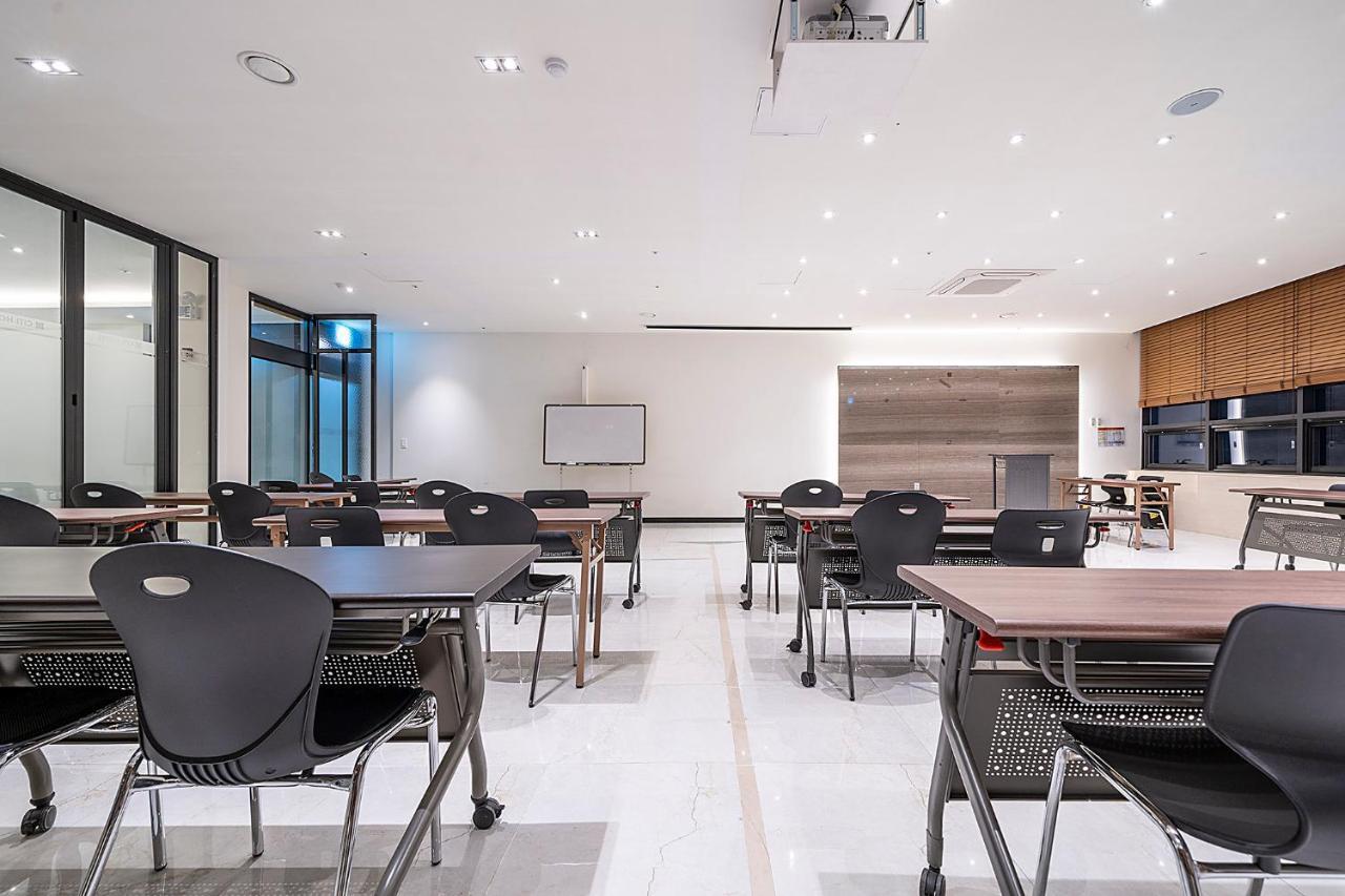 Wonju City Hotel Hyeoksin Buitenkant foto